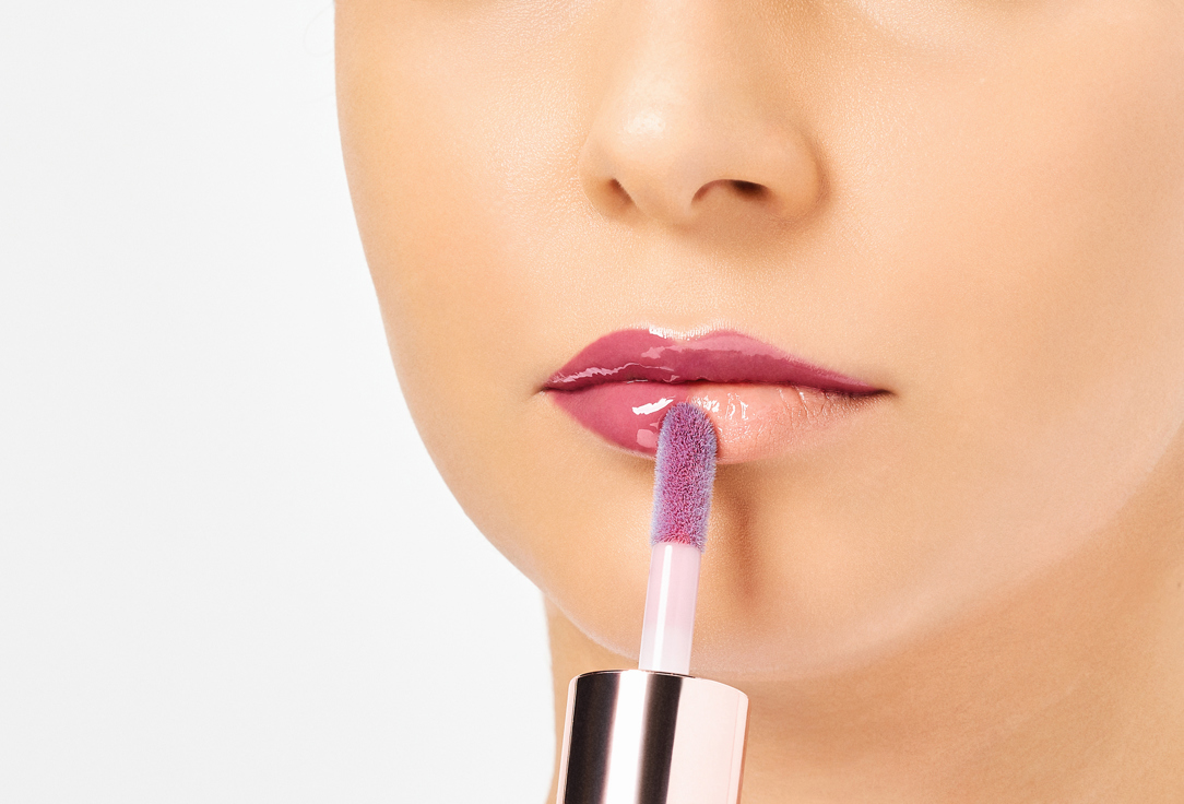 MakeUp Revolution Nourishing & Plumping Lip Gloss Pout Bomb
