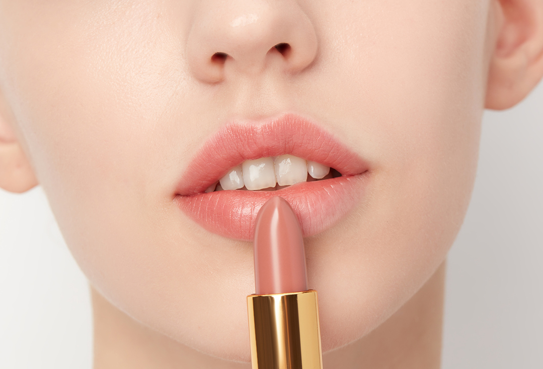 Revlon Moisturizing Matte Lipstick Super Lustrous