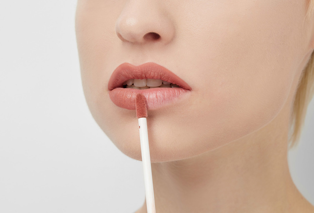 Kylie Cosmetics Matte Full-Coverage Liquid Lipstick Matte Liquid Lipstick