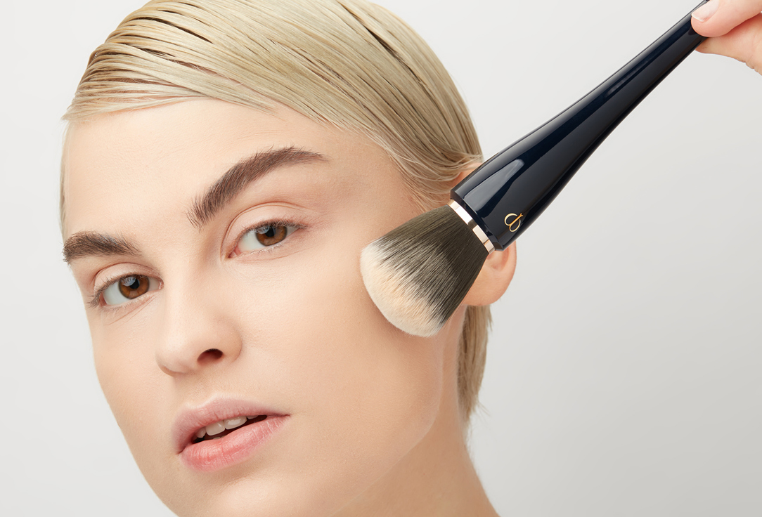 Clé de Peau Beauté Make up brush Powder brush