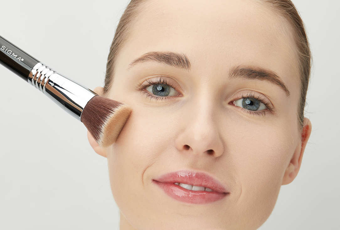 SIGMA BEAUTY FLAT KABUKI BRUSH F80