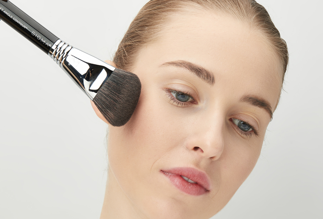 SIGMA BEAUTY SOFT ANGLE CONTOUR BRUSH F23