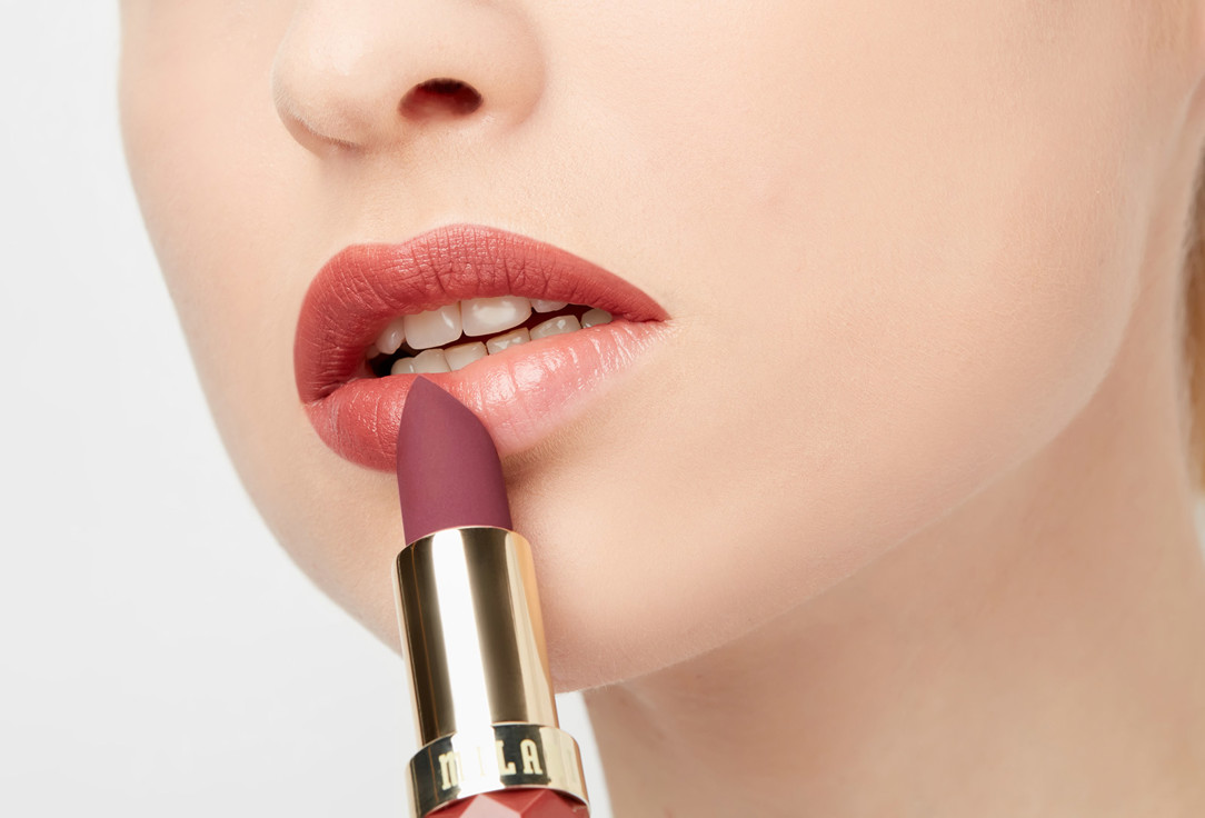 MILANI Matte Lipstick Color Fetish 440, Passion 4 g MILANI Matte Lipstick Color Fetish