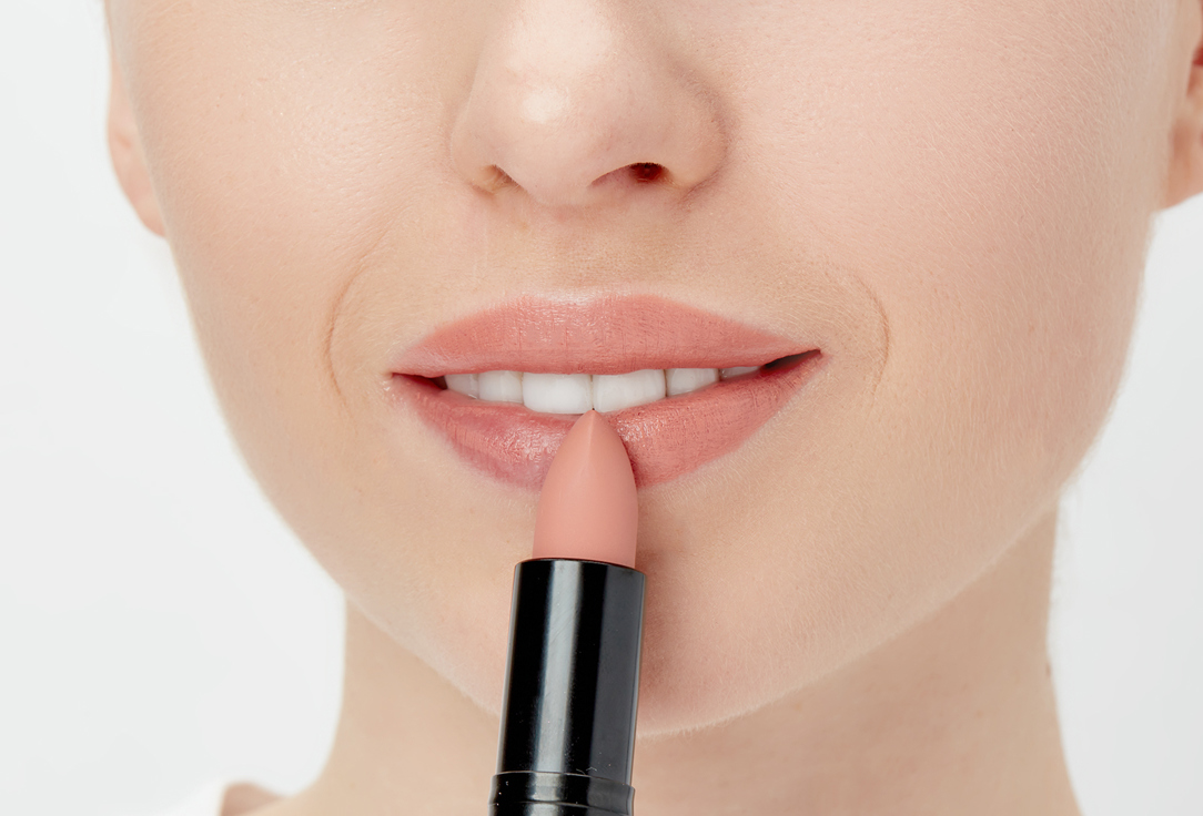 Revlon Matte Creamy Lipstick Super Lustrous Mattes