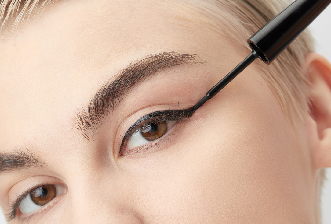RELOVE REVOLUTION Eyeliner Dip