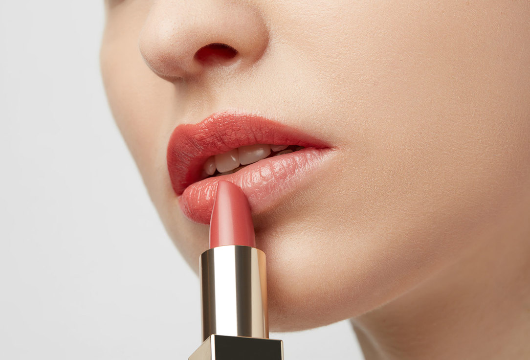 Clé de Peau Beauté Mousturizing creamy lipstick Lipstick
