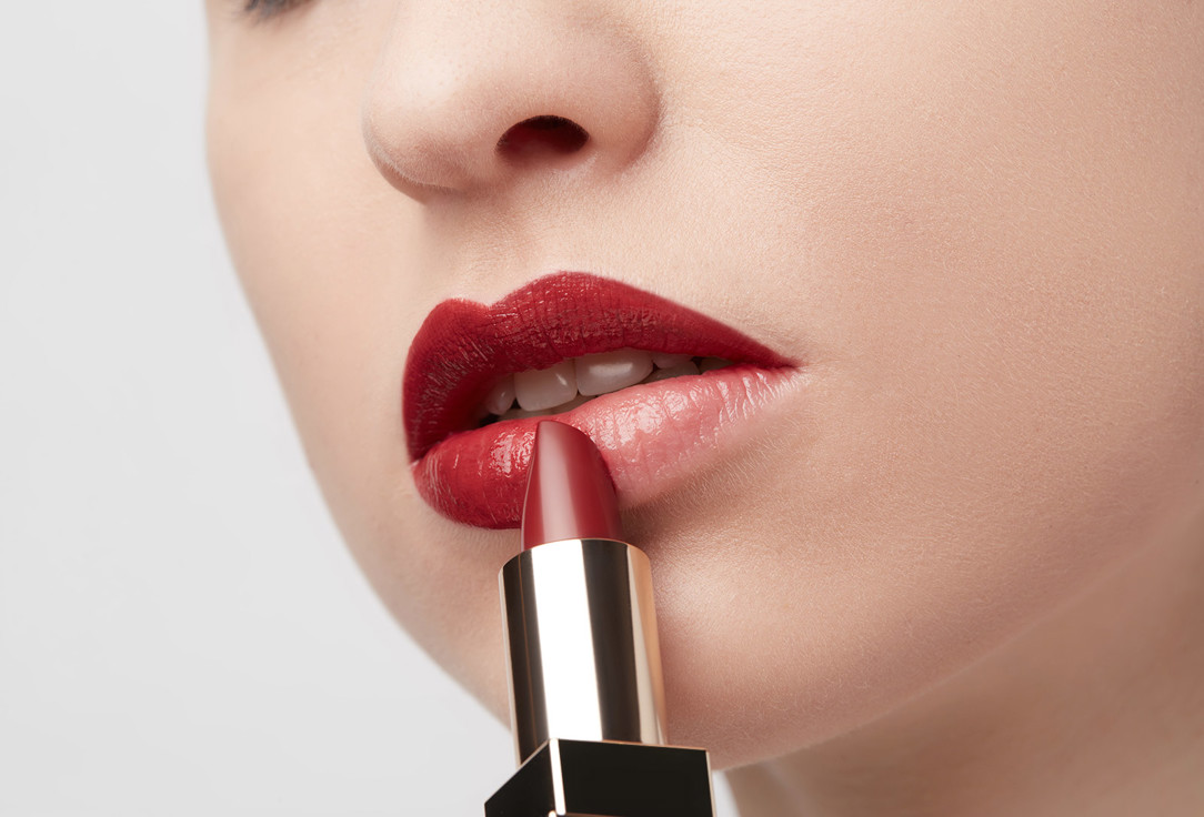 Clé de Peau Beauté Mousturizing creamy lipstick Lipstick 22, Beguiling brick 4 g Clé de Peau Beauté Mousturizing creamy lipstick Lipstick