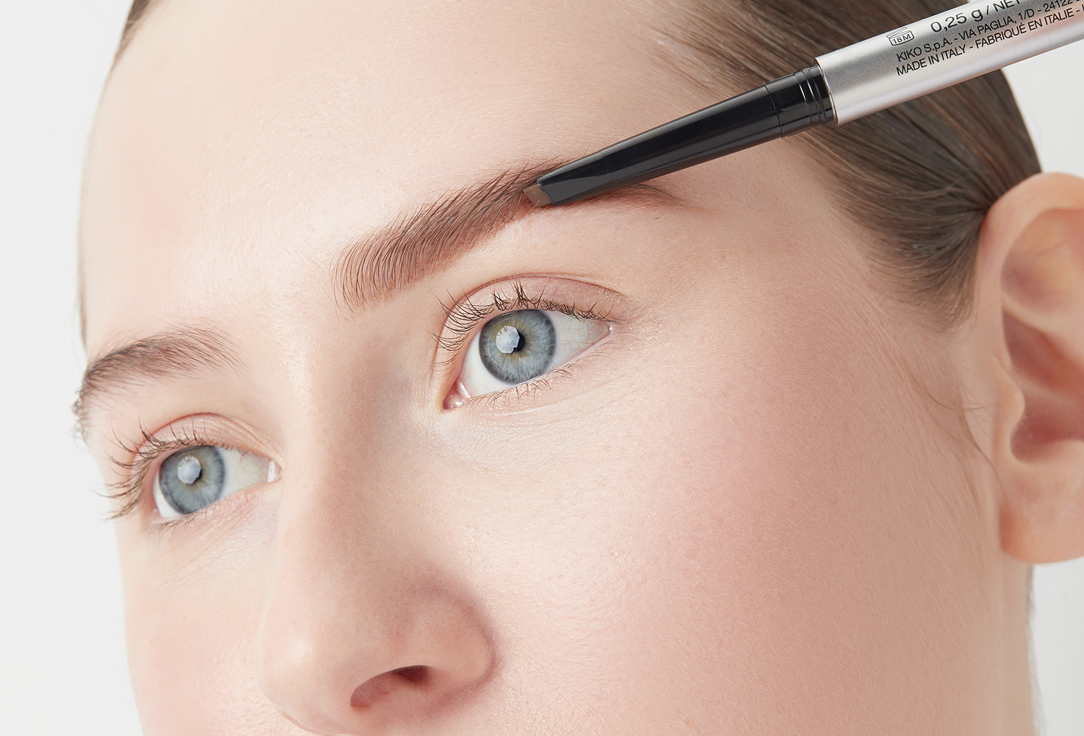 KIKO Milano Precision automatic eyebrow defining pencil Eyebrow Sculpt 05, Deep brunettes 0.25 g KIKO Milano Precision automatic eyebrow defining pencil Eyebrow Sculpt
