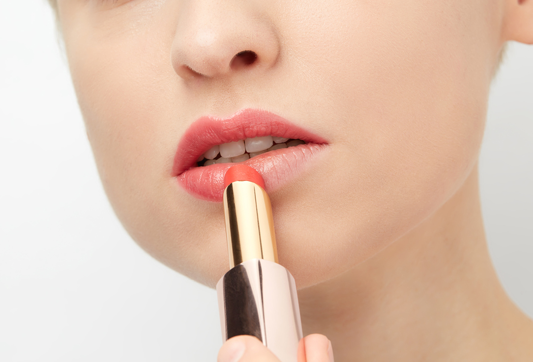Estée Lauder glossy Tinted lip balm Pure Color Revitalizing Crystal Balm