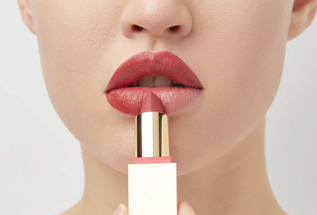 Valentino Matte lipstick Rosso