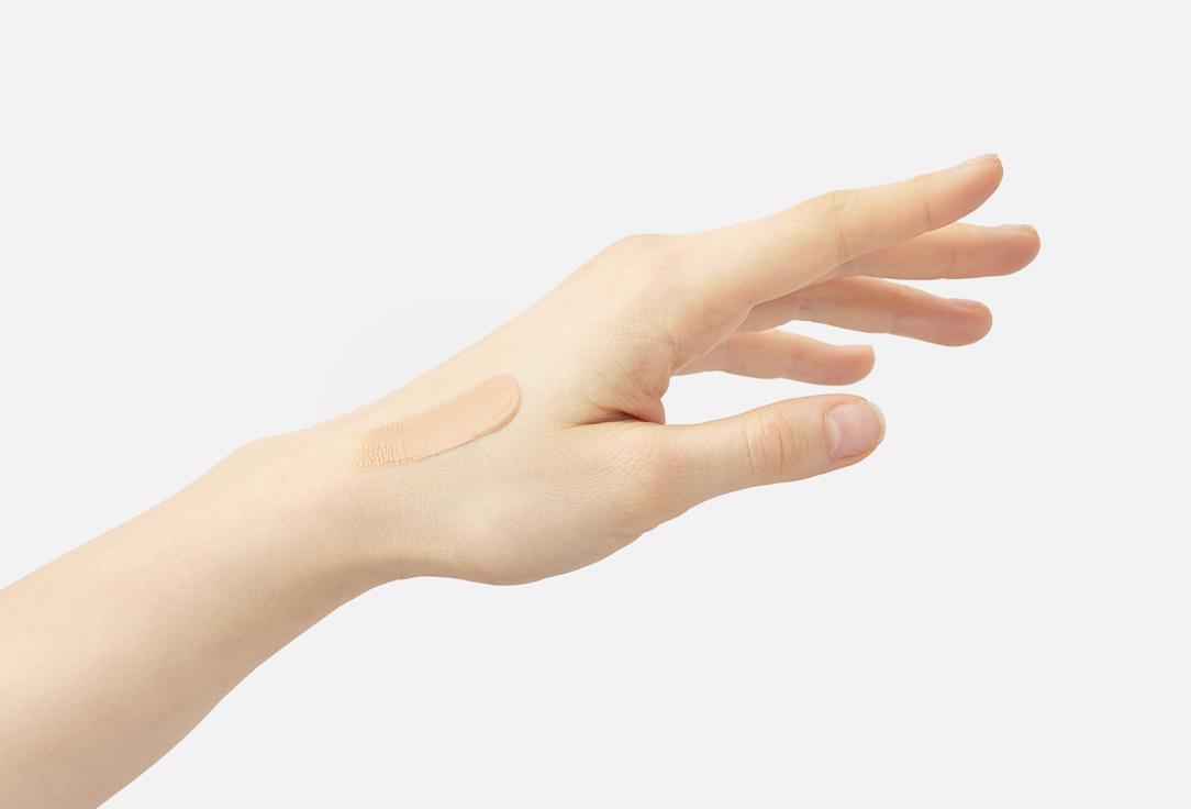 Valentino Semi-matte, long-lasting liquid foundation SPF 25 Very Valentino