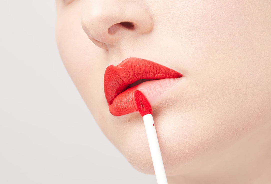 ALIX AVIEN Velvet Long-Wear Lipstick Matte Liquid Lipstick