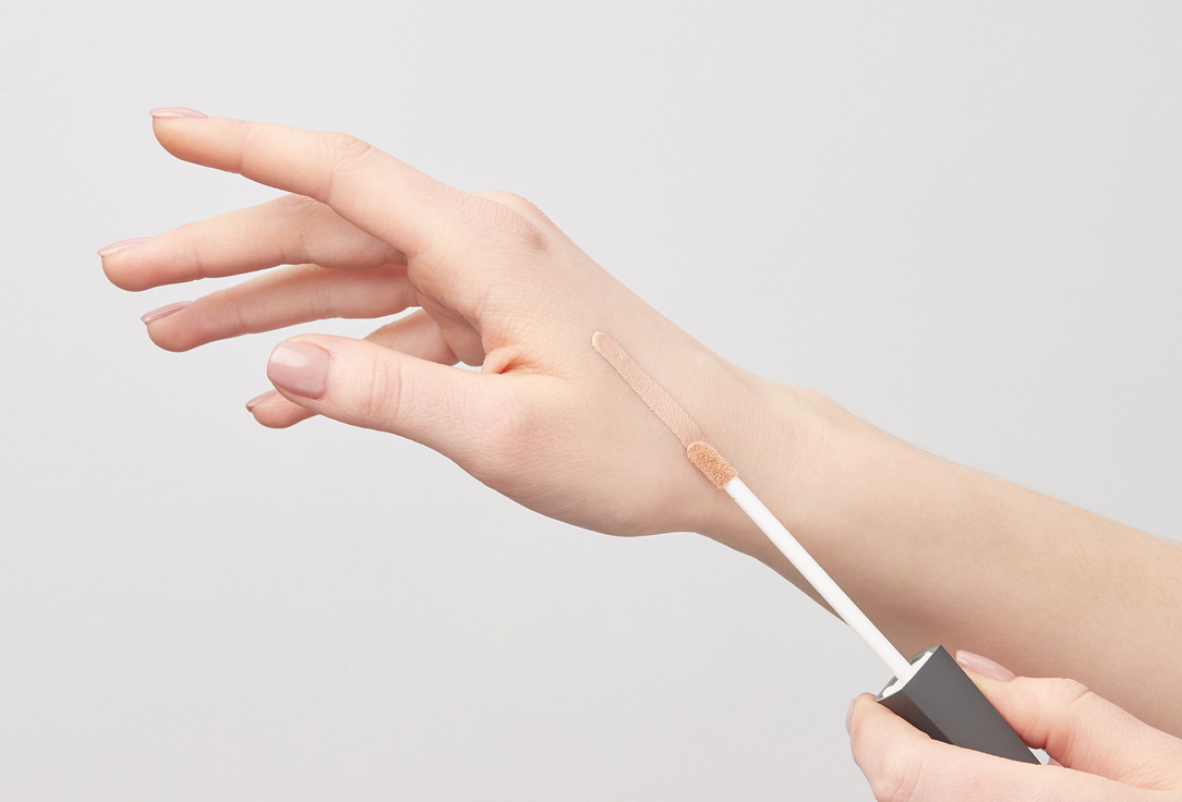 ALIX AVIEN High-coverage matte creamy concealer Liquid Concealer