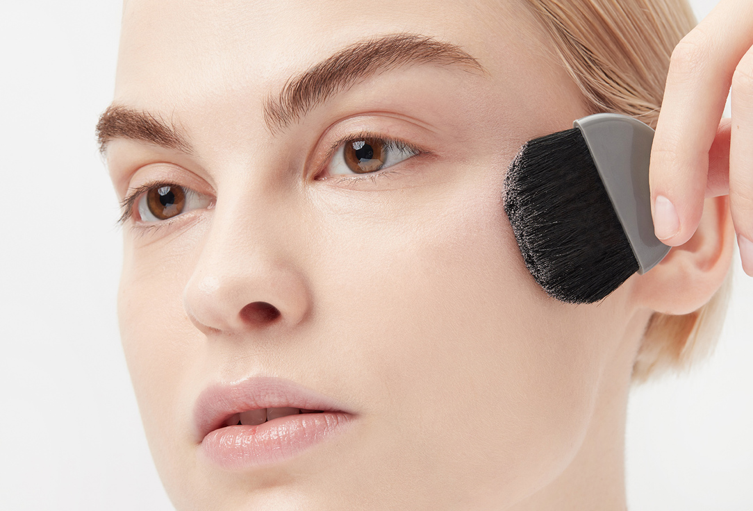 ALIX AVIEN Highlighter Powder Highlighter