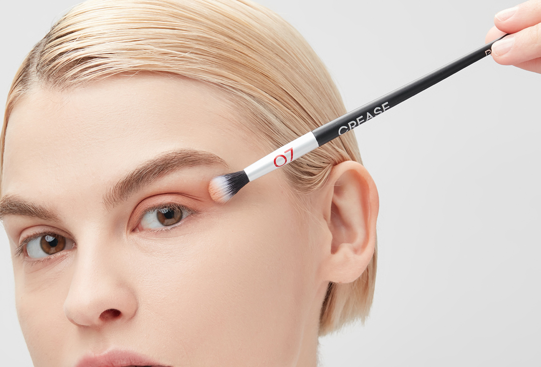 Pastel Cosmetics Crease Brush Profashion 07