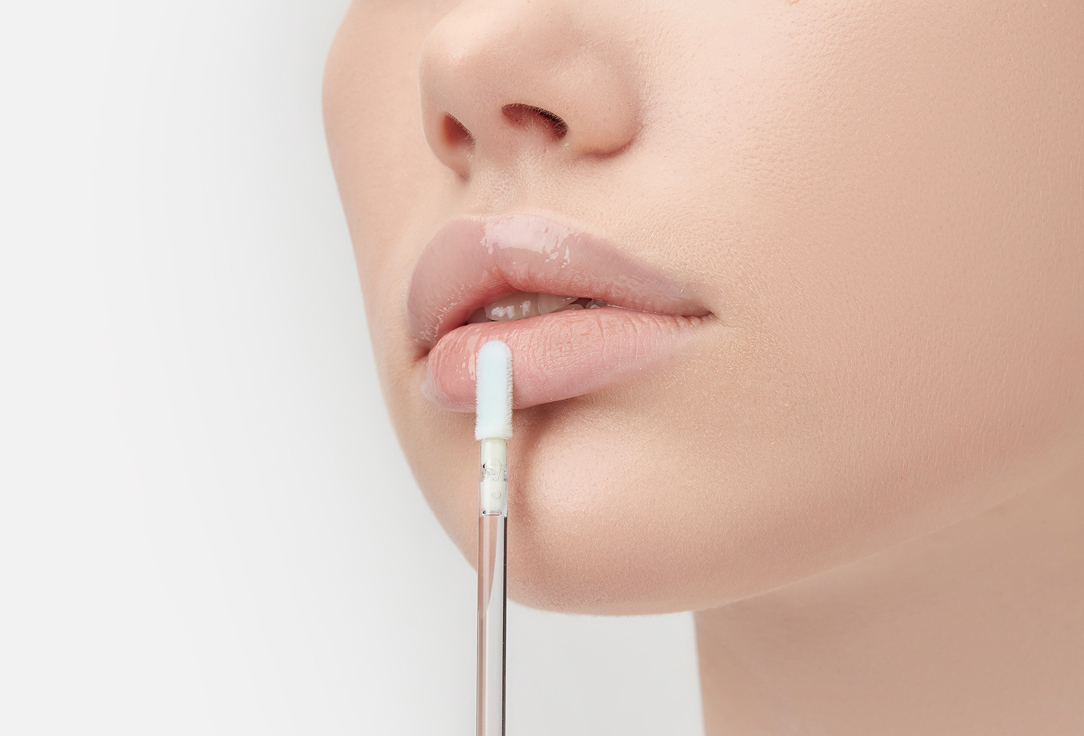 INFLUENCE beauty Увлажняющий блеск для губ с эффектом объема Volume Shot 06, Полупрозрачный голубой 6 мл INFLUENCE beauty Увлажняющий блеск для губ с эффектом объема Volume Shot