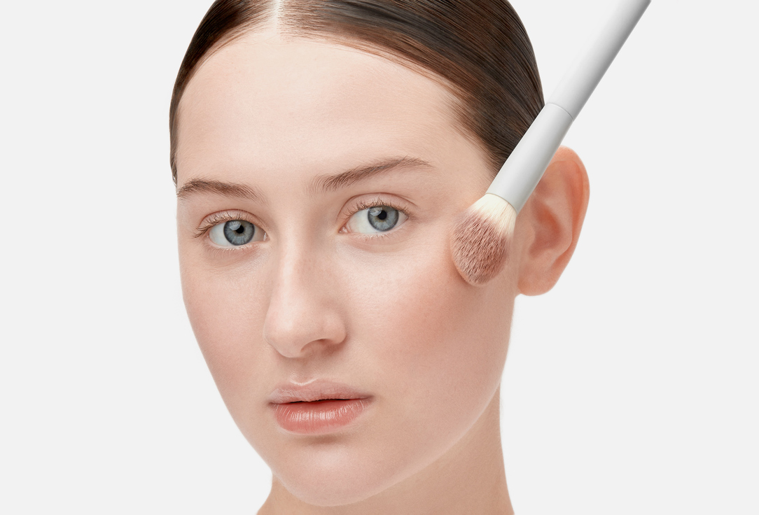 For me by gold apple Round brush for creamy and dry textures Multi-use brush
