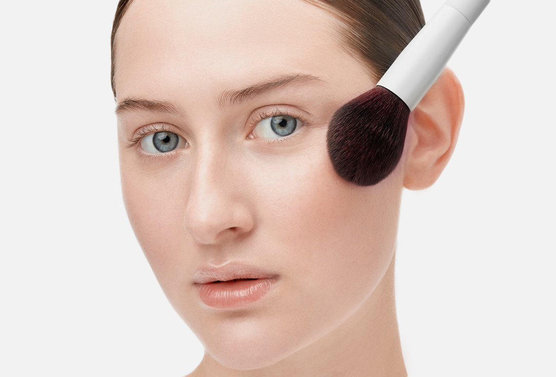 For me by gold apple Round brush for dry textures Powder brush