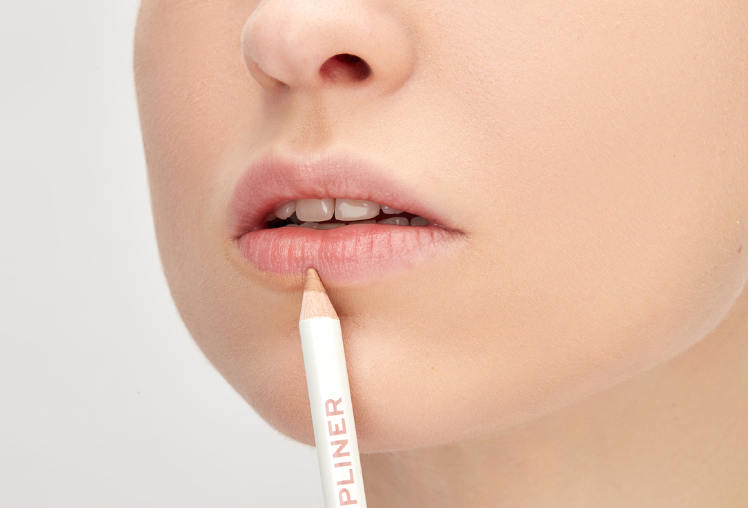 RELOVE REVOLUTION Lip contour pencil Superfill