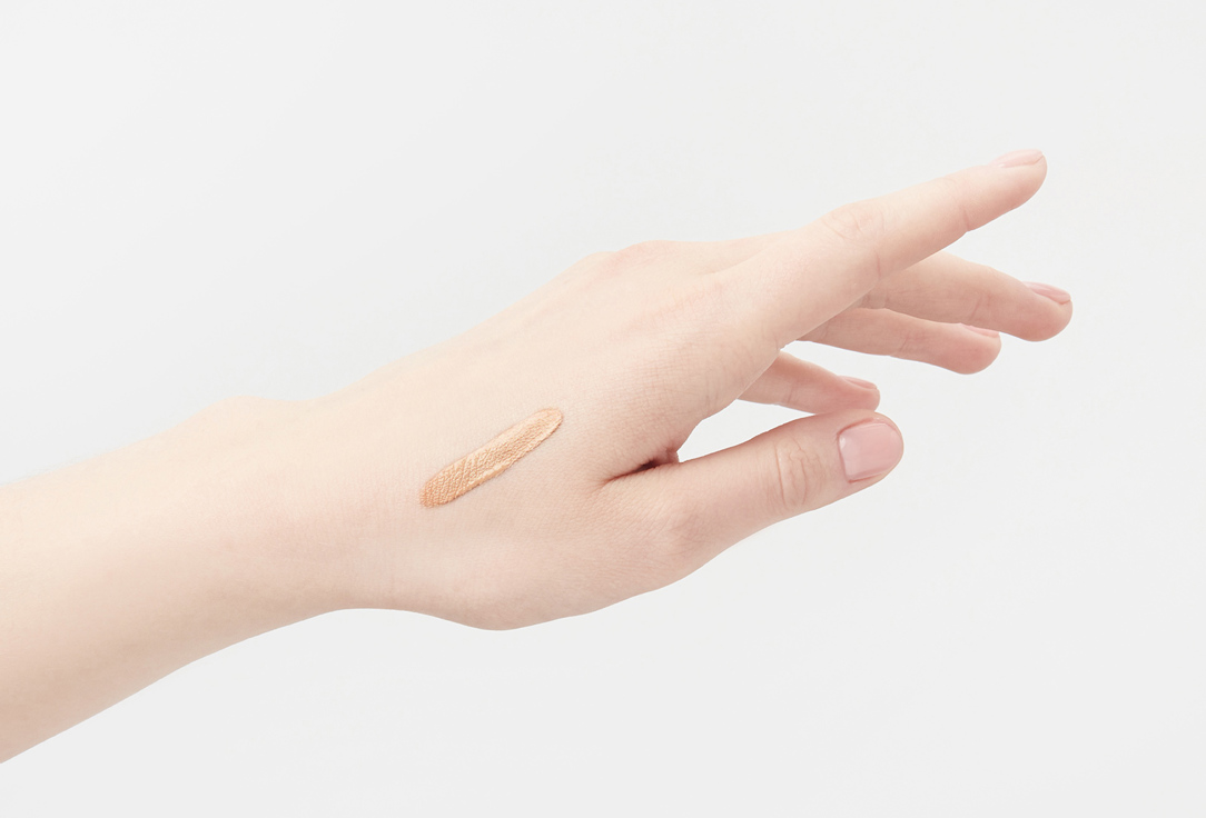 MakeUp Revolution Long-lasting Liquid Concealer Irl Filter Finish