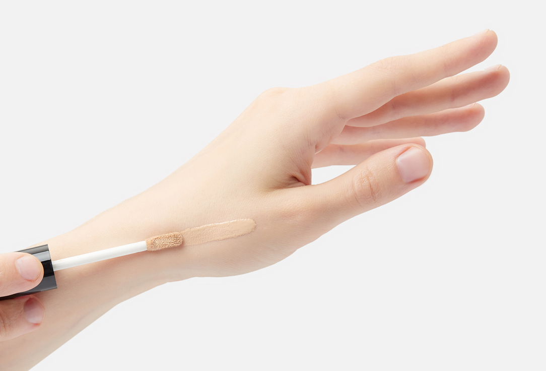 LUXVISAGE Reflective concealer ULTRA HD soft focus 12H