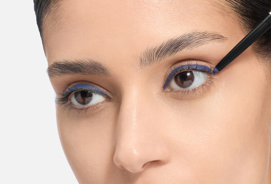 B.COLOUR PROFESSIONAL Long-Lasting Matte kajal eye pencil Capsule