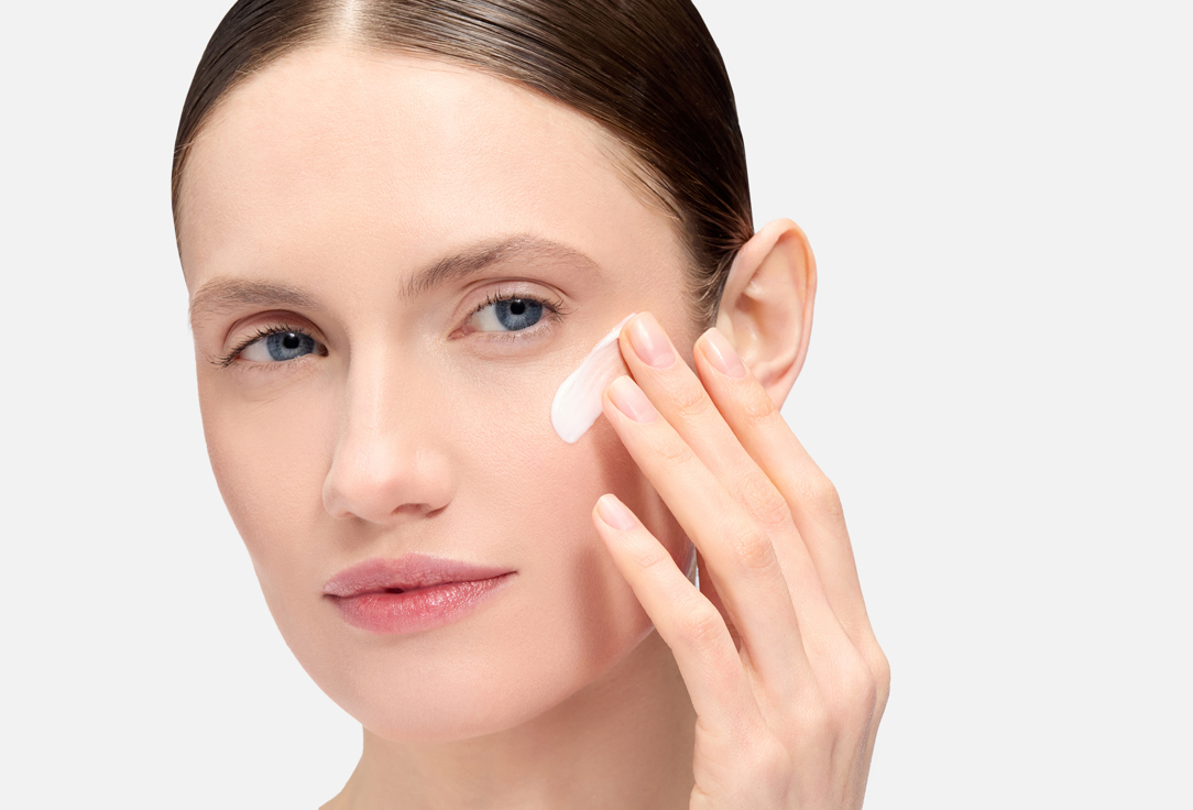 La Mer Anti-Aging Light Face Cream The Moisturizing Soft Cream