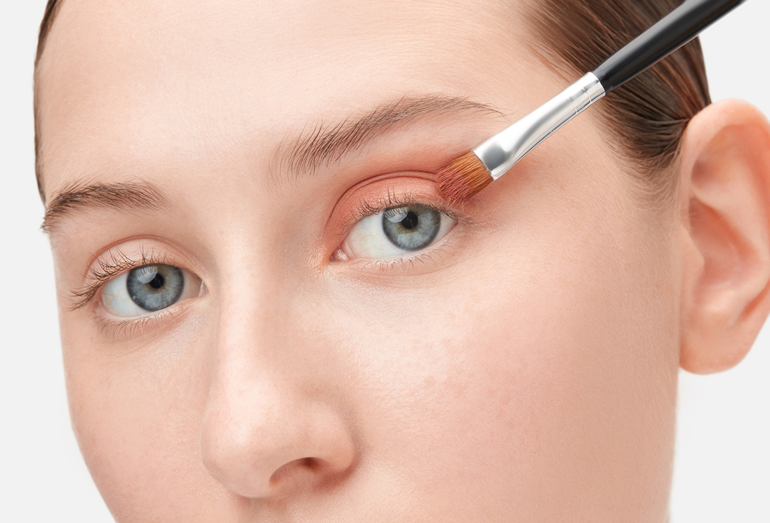 Clarins Тени для век Ombre Skin 04, Matte rosewood 1.5 г Clarins Тени для век Ombre Skin