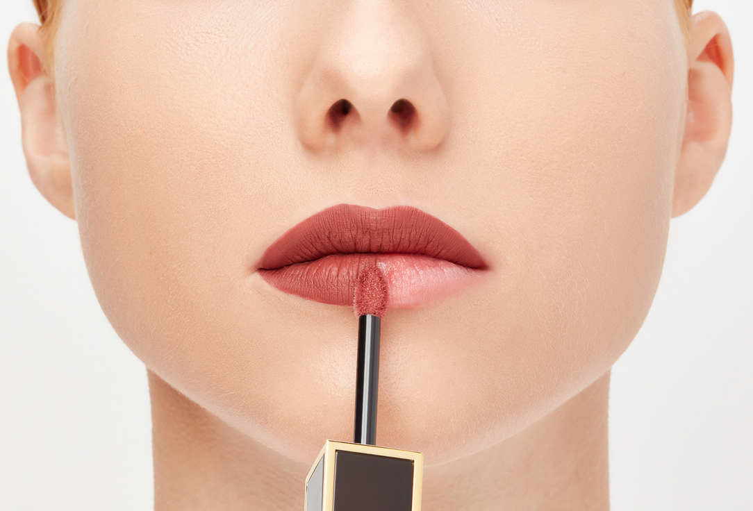 Tom Ford Long-Lasting Liquid Lipstick Liquid Lip Luxe Matte 122, Smitten 6 ml Tom Ford Long-Lasting Liquid Lipstick Liquid Lip Luxe Matte