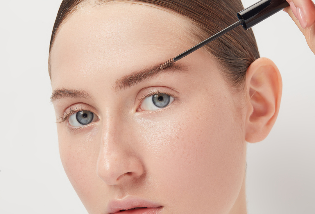 Radiant Professional Make-Up Eyebrow Mascara Brow Definer Fix & Color