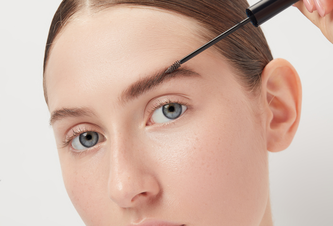 Radiant Professional Make-Up Eyebrow Mascara Brow Definer Fix & Color