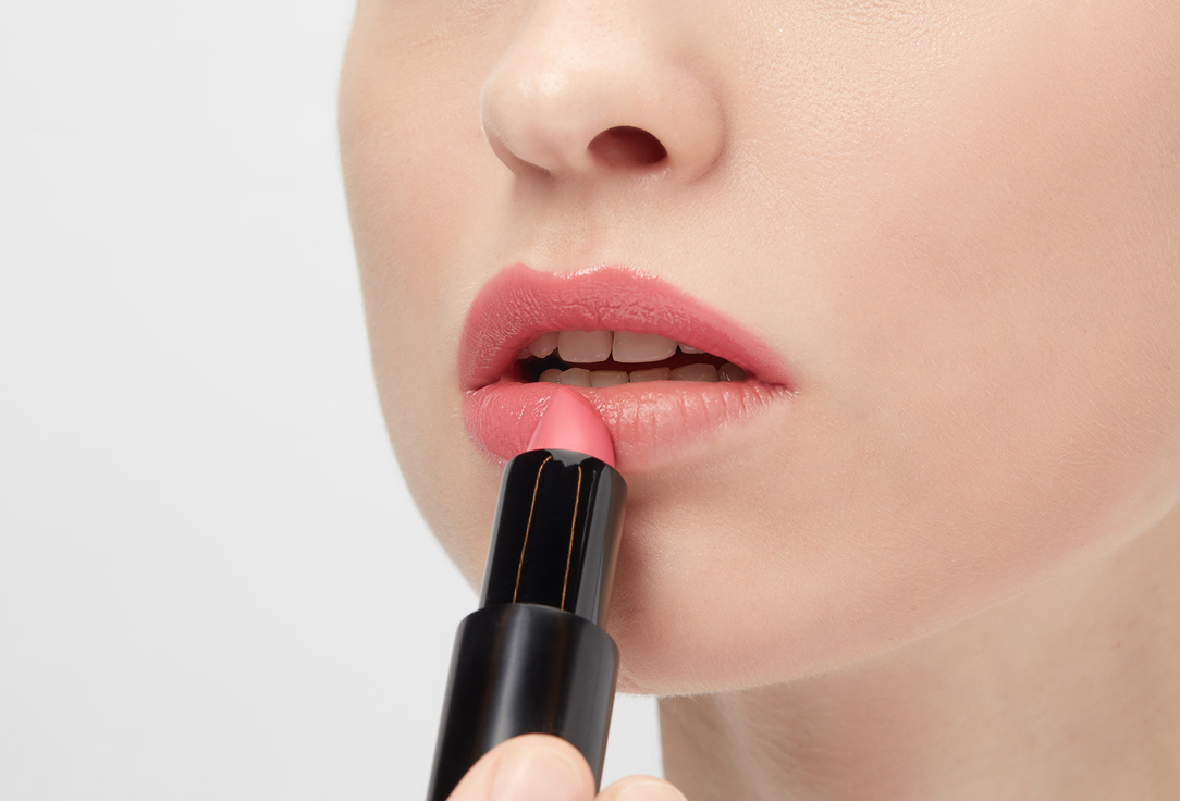 Radiant Professional Make-Up Moisturizing Lipstick Advanced Care Lipstick Glossy