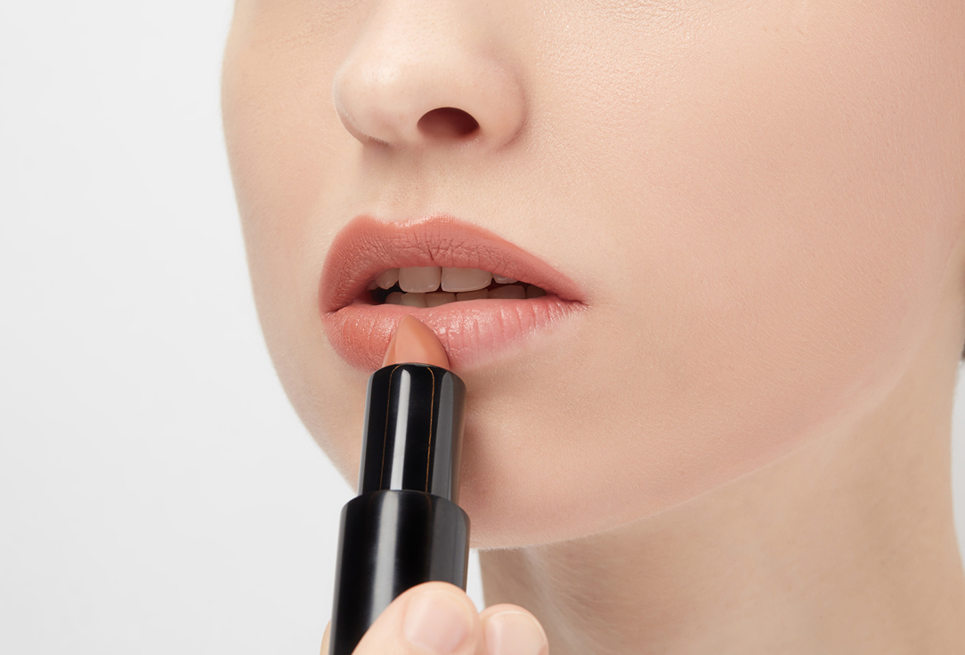 Radiant Professional Make-Up Moisturizing Lipstick Advanced Care Lipstick Velvet