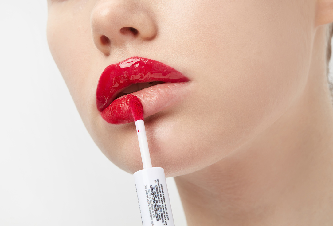 Wet n Wild Lipstick Gloss Megalast Lock N`Shine Red-y for me 8 ml Wet n Wild Lipstick Gloss Megalast Lock N`Shine