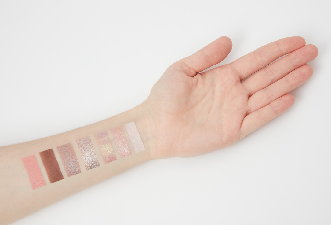 Divage Multifunctional face palette holly holidays