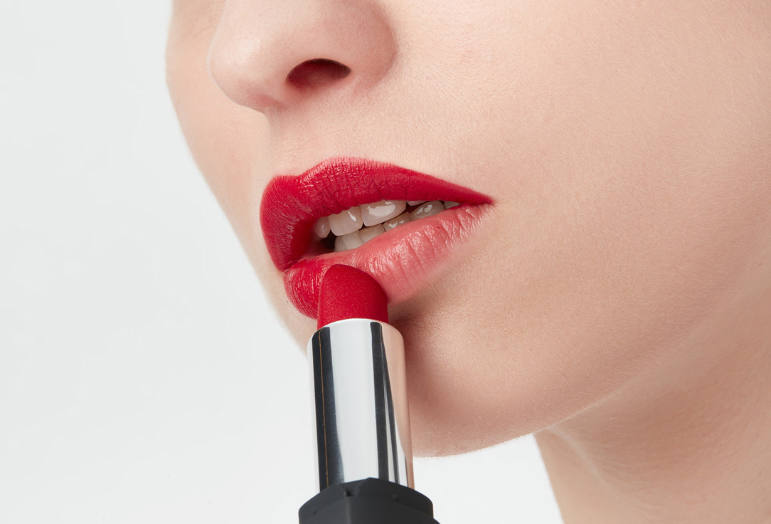DEBORAH MILANO Lipstick Milano red mat