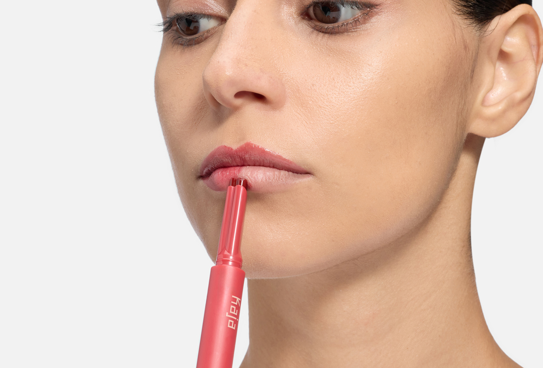 Kaja Heart-Shaped Gloss Stick Heart Melter 01, Too hot 1.4 g Kaja Heart-Shaped Gloss Stick Heart Melter