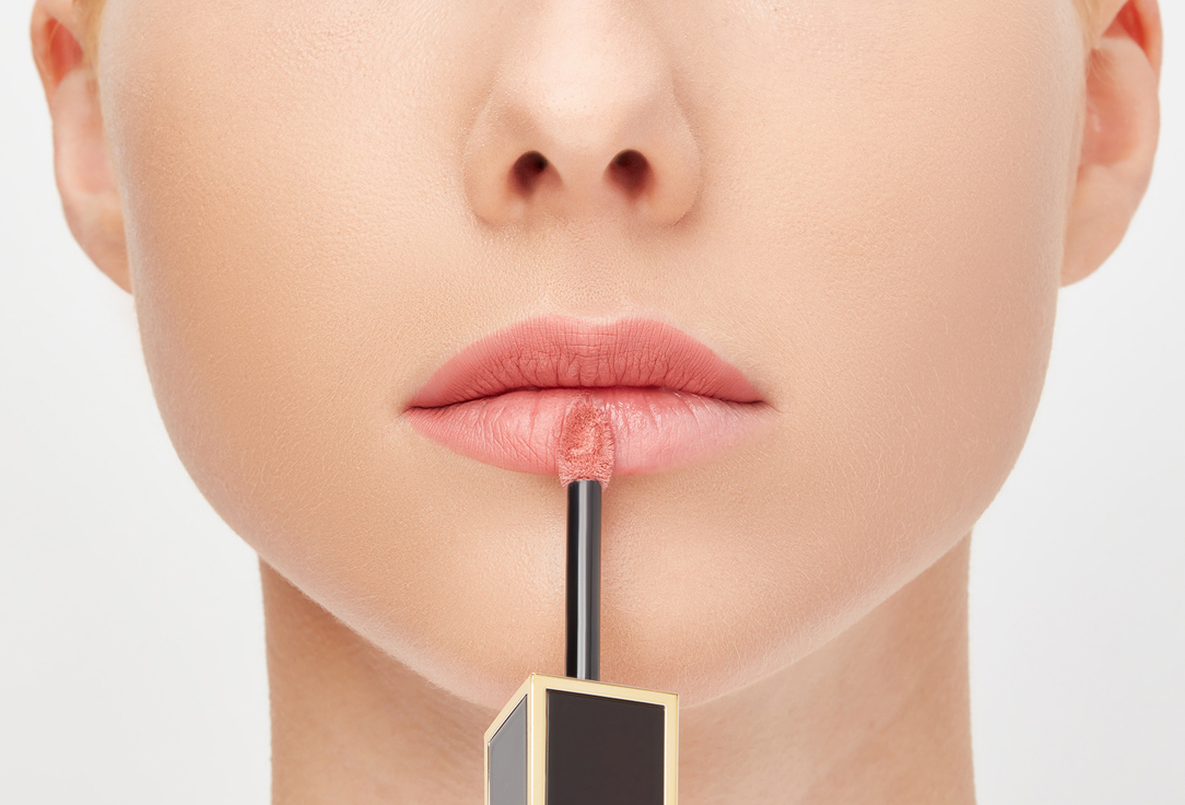 Tom Ford Long-Lasting Liquid Lipstick Liquid Lip Luxe Matte 133, Scarlet stiletto 6 ml Tom Ford Long-Lasting Liquid Lipstick Liquid Lip Luxe Matte