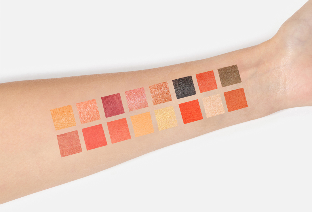 Character Eyeshadow palette Glam Look