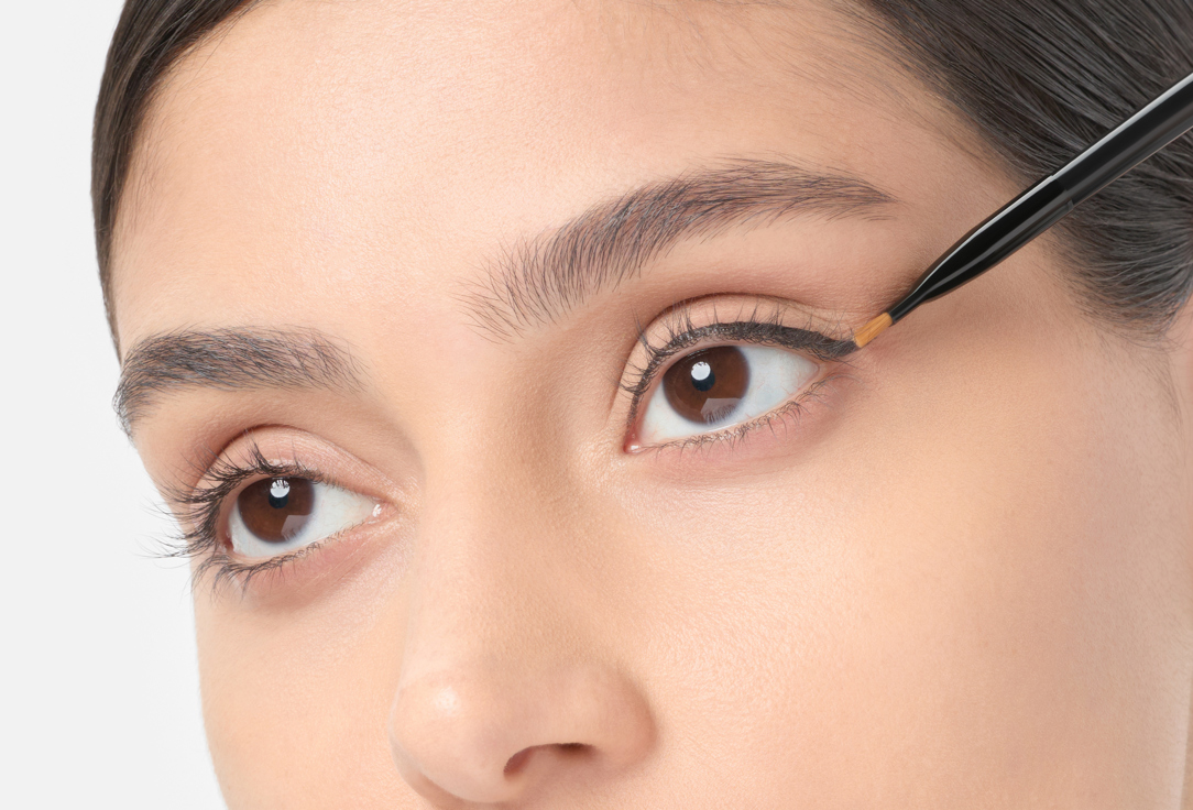 Character Eyeliner Long Wear