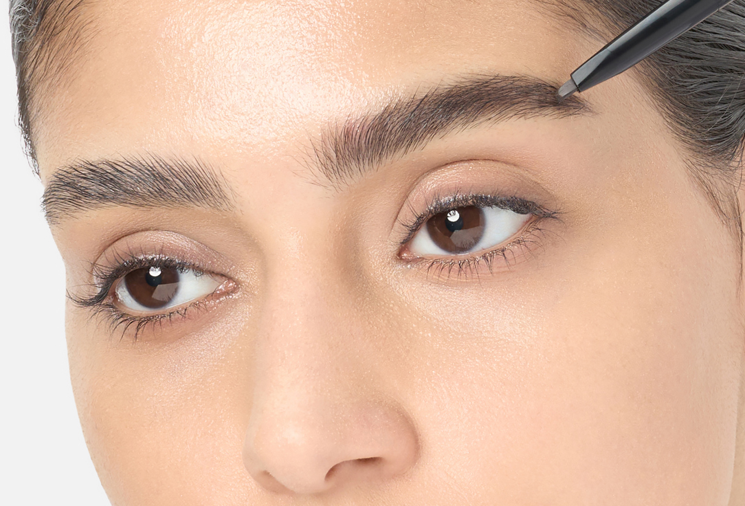 MakeUp Revolution Long-Lasting Brow Pencil Duo Brow Definer Dark brown 0.15 g MakeUp Revolution Long-Lasting Brow Pencil Duo Brow Definer