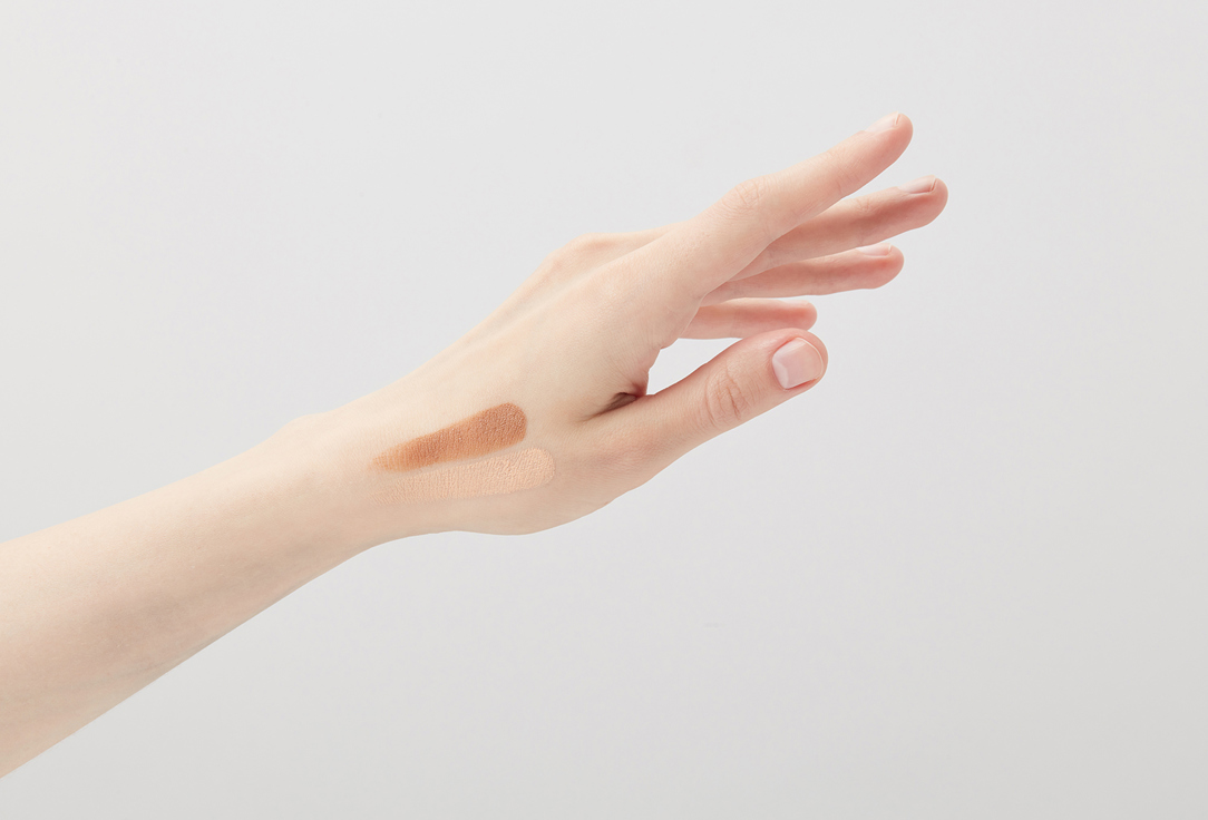 MakeUp Revolution Double Ended Contour Stick Fast Base