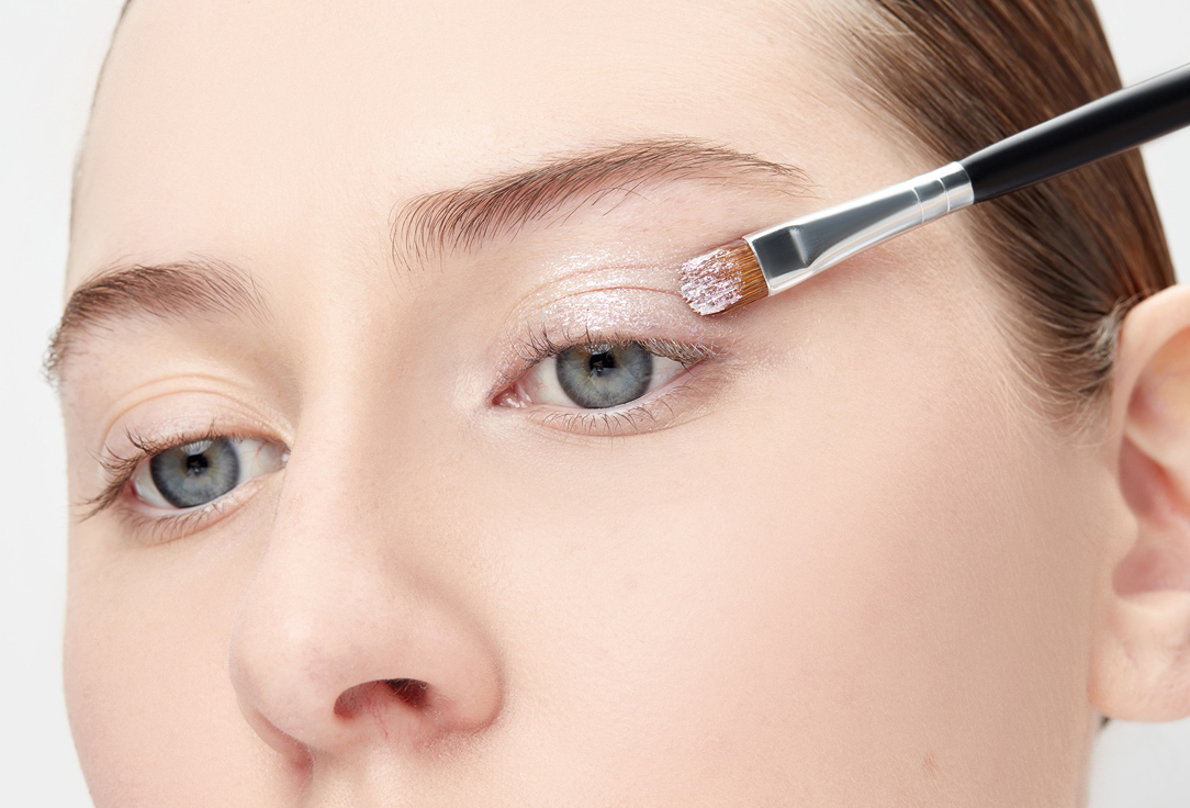 Love Generation Shine Liquid Eyeshadow Nirvana
