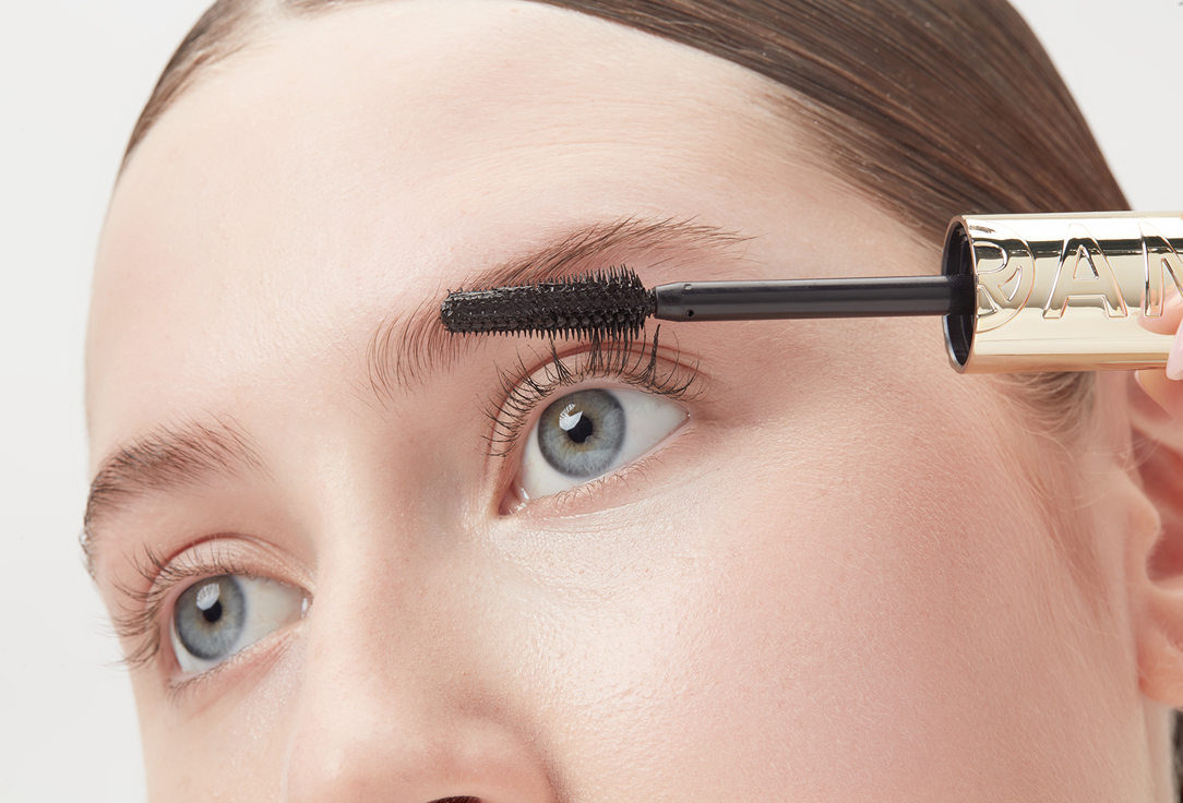L'Oreal Paris Volumizing Mascara Panorama Black 9.9 ml L'Oreal Paris Volumizing Mascara Panorama
