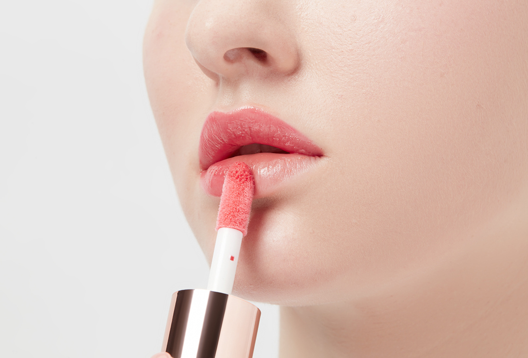 MakeUp Revolution БЛЕСК ДЛЯ ГУБ CERAMIDE LIP