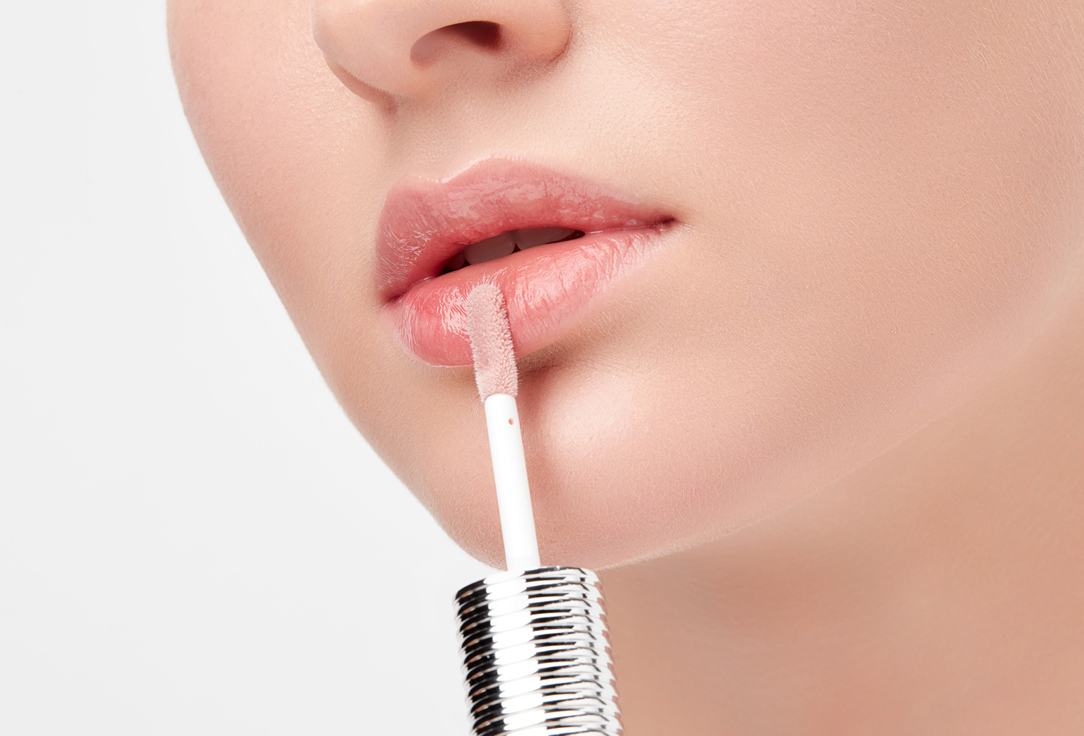 LUXVISAGE Volumizing Lip gloss Lip gloss plumper volumizer hot vanilla