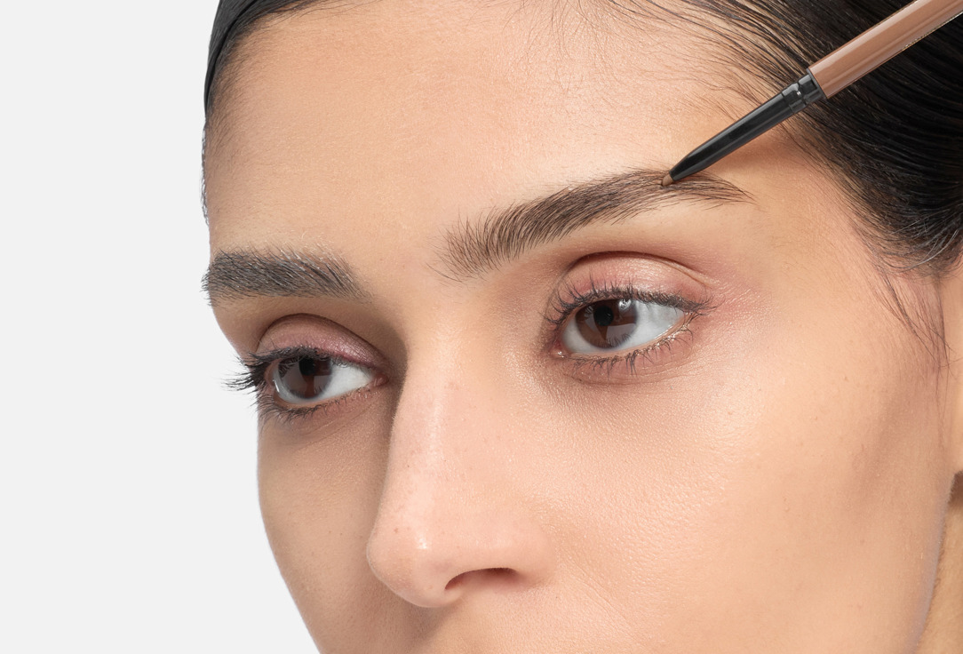 Revlon Brow Pencil ColorStay Micro 453, Soft brown 0.09 g Revlon Brow Pencil ColorStay Micro