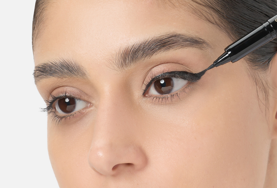 FMGT Washable Liquid eyeliner Gold Collagen Black 1 g FMGT Washable Liquid eyeliner Gold Collagen
