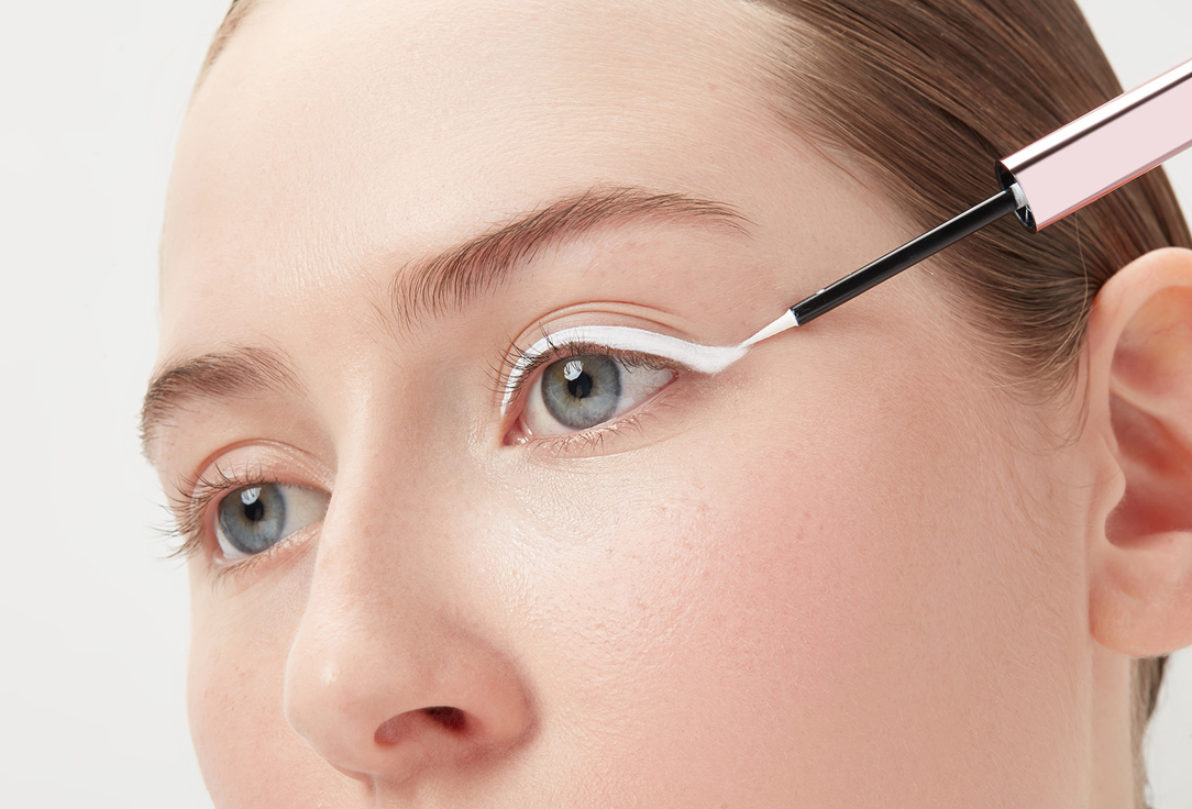 MakeUp Revolution Liquid Eyeliner Super Flick