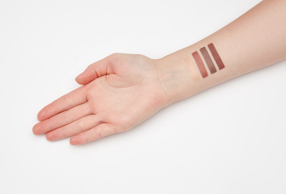 Clarins Eyeshadow Palette Eye Quartet Palette 10, Maple gradation 4.2 g Clarins Eyeshadow Palette Eye Quartet Palette